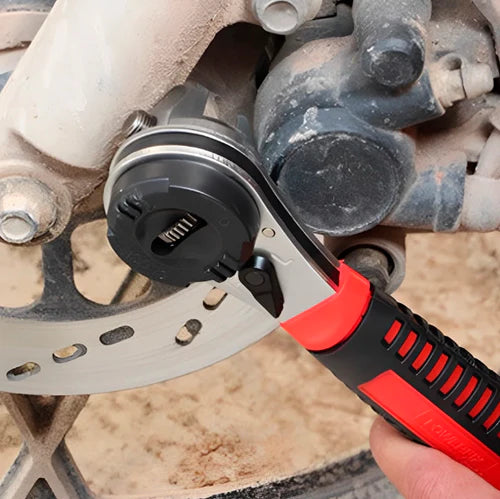 Universal Fit Adjustable Ratchet Wrench